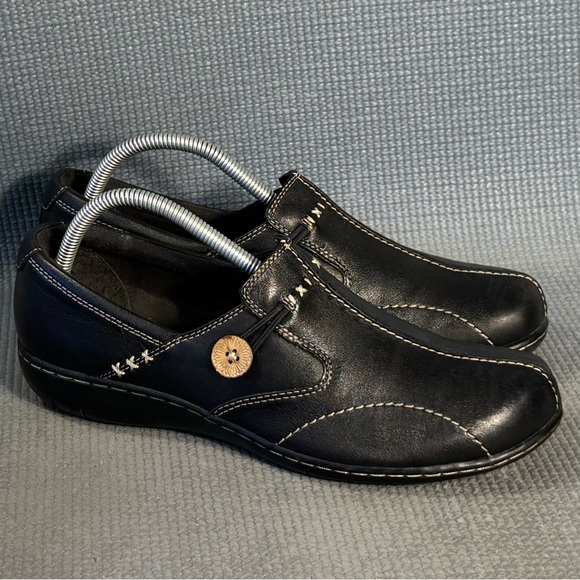 Clarks Bendables Black Leather Slip on Moccasin #35062 Women's Size 10 - Picture 1 of 9